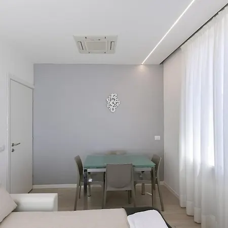 Two -rooms 10 Minutes Duomo By Metro * Mailand